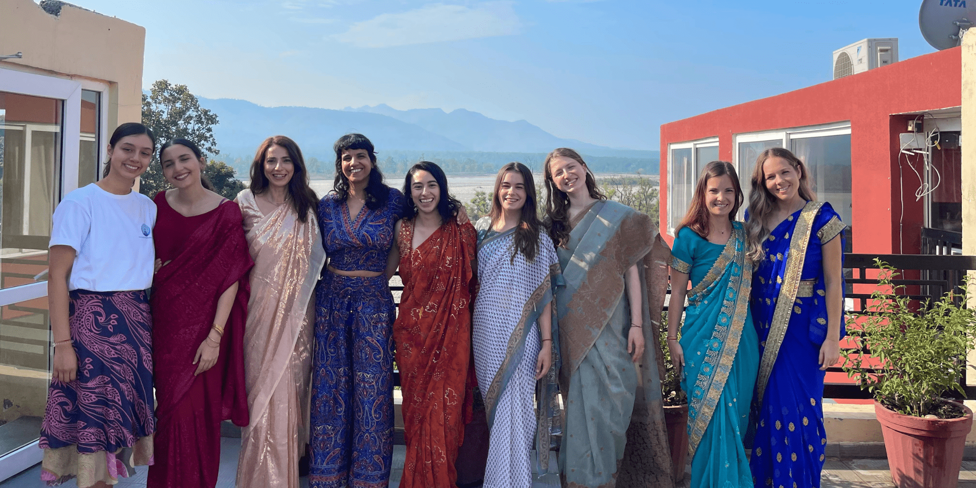 yoga-teacher-training-in-rishikesh-yoga-schools-in-india